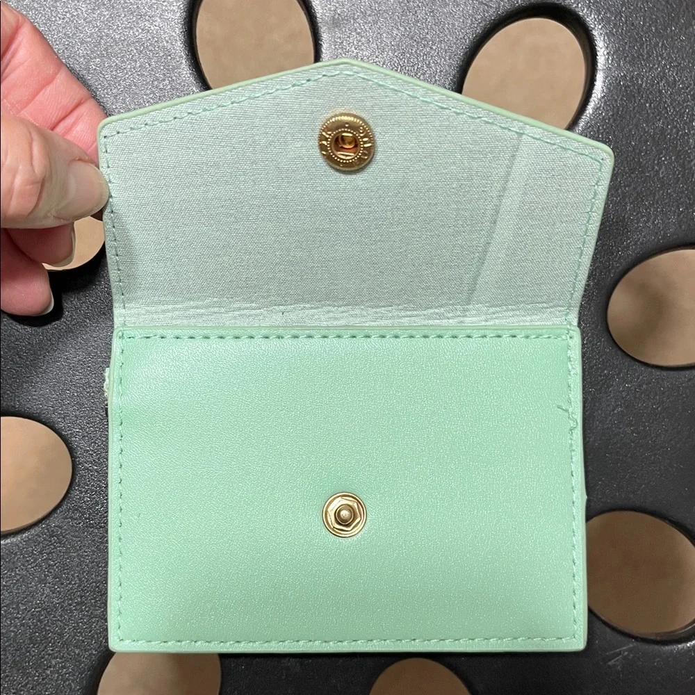 bebe chic card